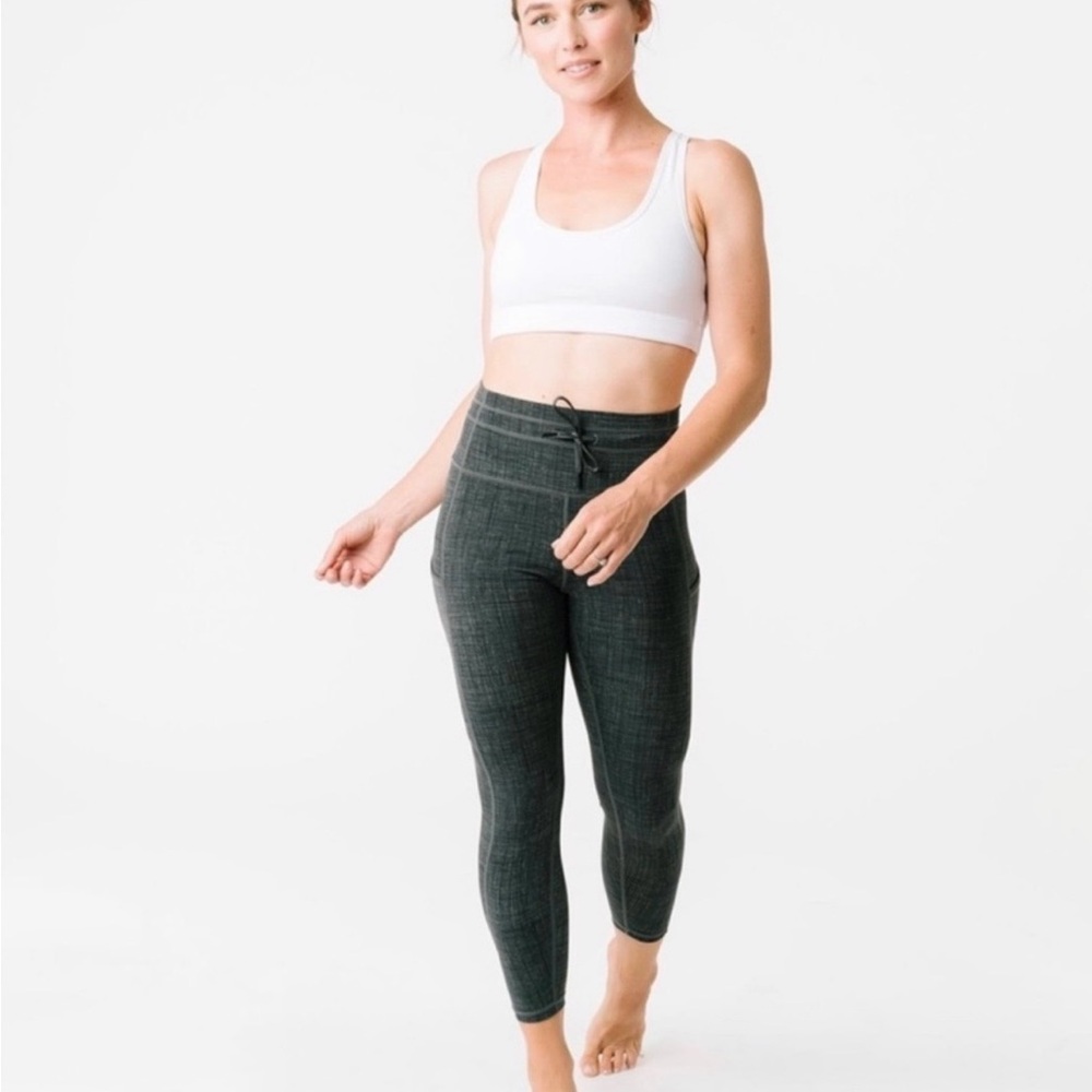 ZYIA Sage Medley Pocket Drawstring Luxe 7/8 24"